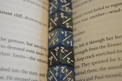 Counter Dice + / - , Magic TCG, Blue and Green Galaxy Theme, perfect for any magic the gather deck! Edh, Cedh MTG ! Great gift for nerds!