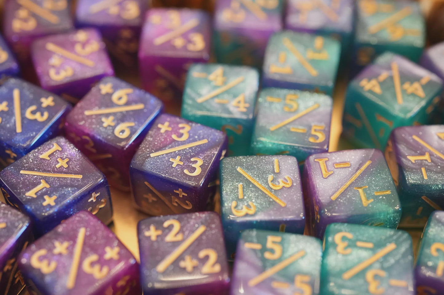 Counter Dice + / - , Magic TCG, Light Galaxy Theme, perfect for any magic the gather deck! Edh, Cedh Magic Deck! Great gift for nerds!